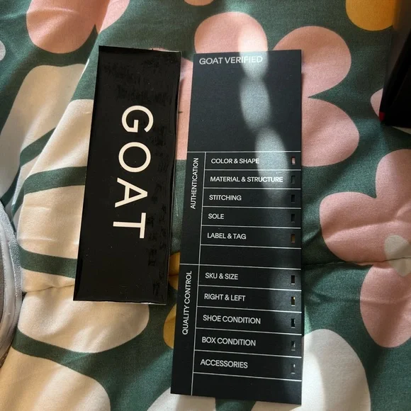 Air Jordan 4 Retro GS military black women size 7/men size 5 - Picture 4 of 5